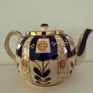 Elegant Blue and Gold Pottery Teapot Made SUDLOWS England 5.5
Inches  Pre-Owned